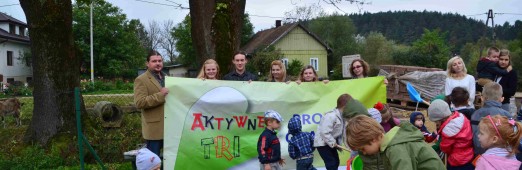 "Wesołe zabawy w piasku"