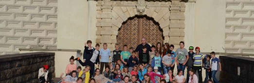 Wycieczka scholi i ministrantów