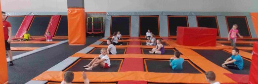 Wycieczka scholi i ministrantów