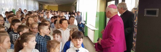 Ksiądz Arcybiskup w naszej szkole