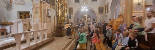 Msza św. z udziałem przedszkolaków
